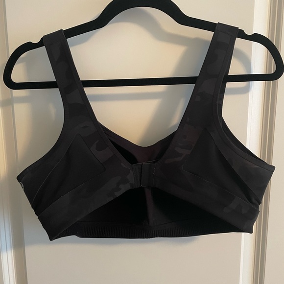 Lululemon High Support Sports Bra - Picture 2 of 3